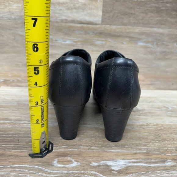 Clarks Sapphire Athena Heeled Black Leather Ankle Bootie Women's Size 8.5 - Picture 3 of 5